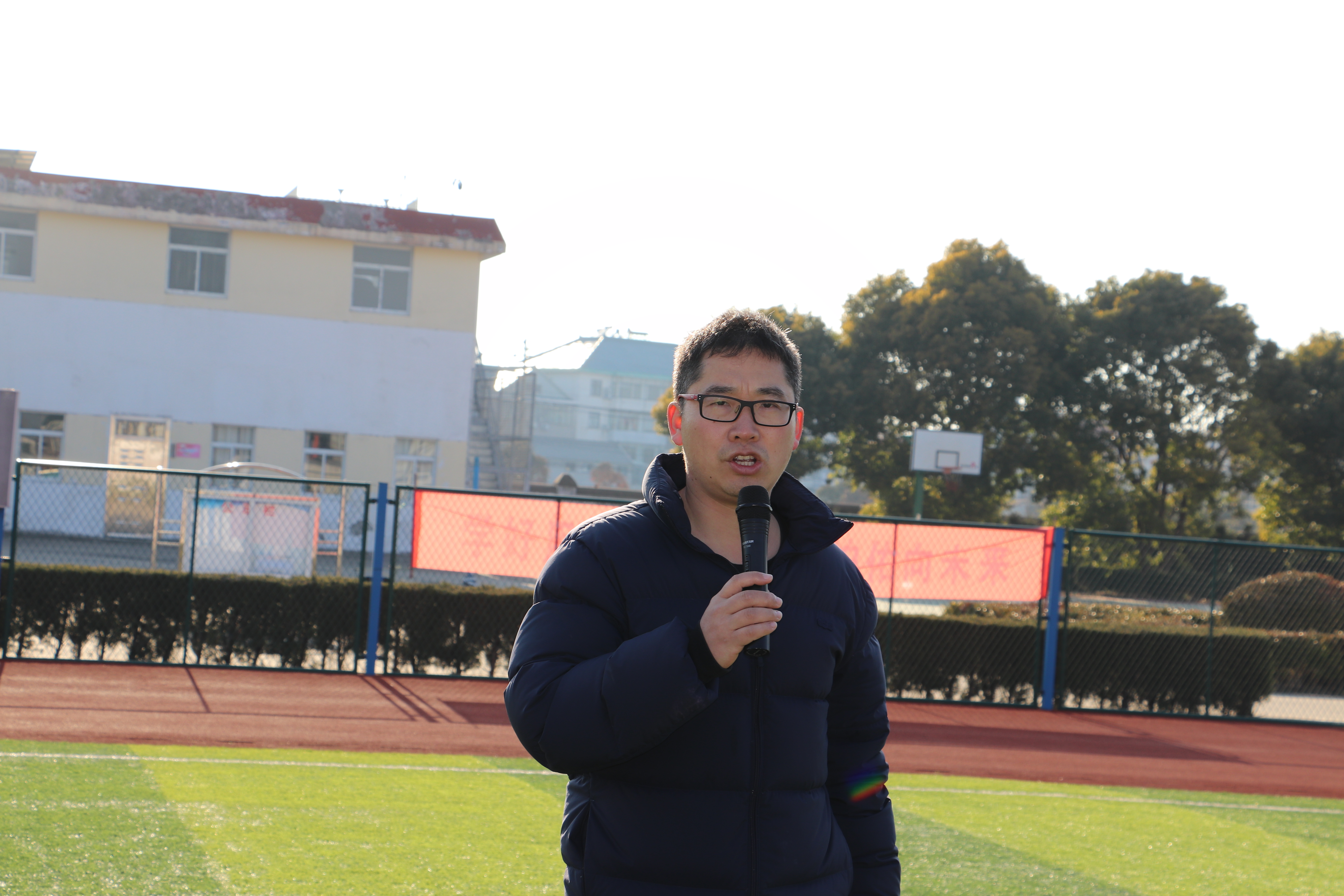 cf8798cb849a43db8a695c7cdb21e6cf.jpg