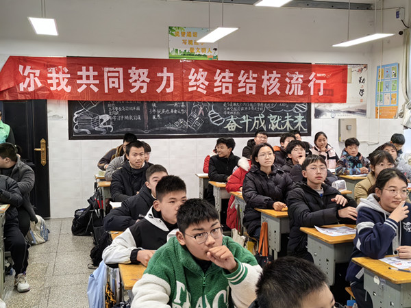 eebf6d5f947e4e829987ecab0e722329.jpg